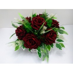 Stroik, kosz czerwonych róż, kompozycja kwiatowa - duży kosz wikllinowy, róże prezent
