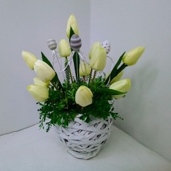 Stroik wiosenny Wielkanocny  koszyk tulipany, pisanki